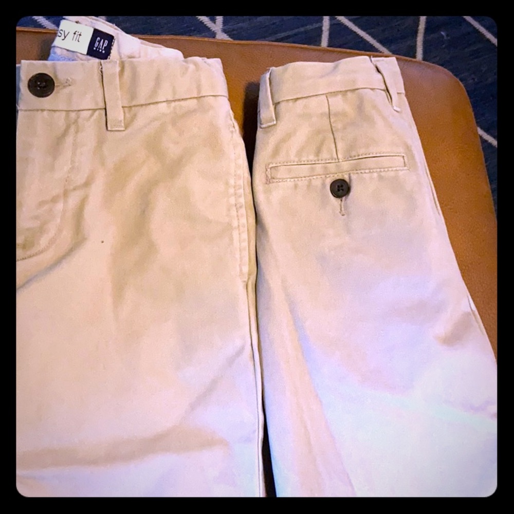 Gap flat front khakis size 7 regular